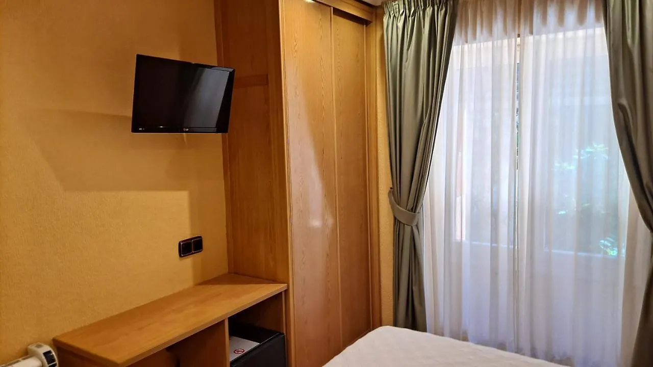Pension La Concha سان سيباستيان 2*,  إسبانيا